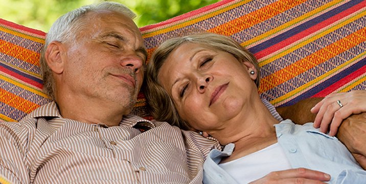 Trockene Schleimhäute führen bei Senioren zu Beschwerden an den Atemwegen