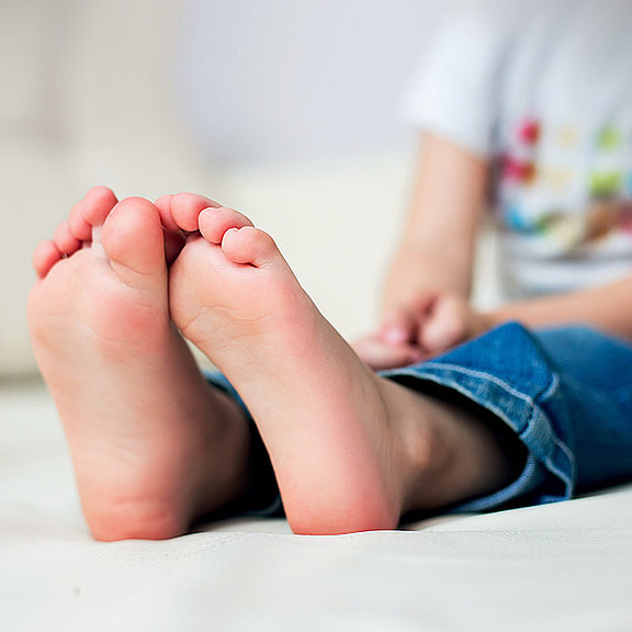 Nagelpilz bei Kindern behandeln